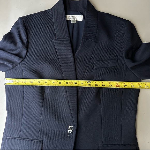 TAHARI Navy Long Fit Stretch Professional Blazer Jacket NWT Women’s Size 8 - Picture 5 of 9